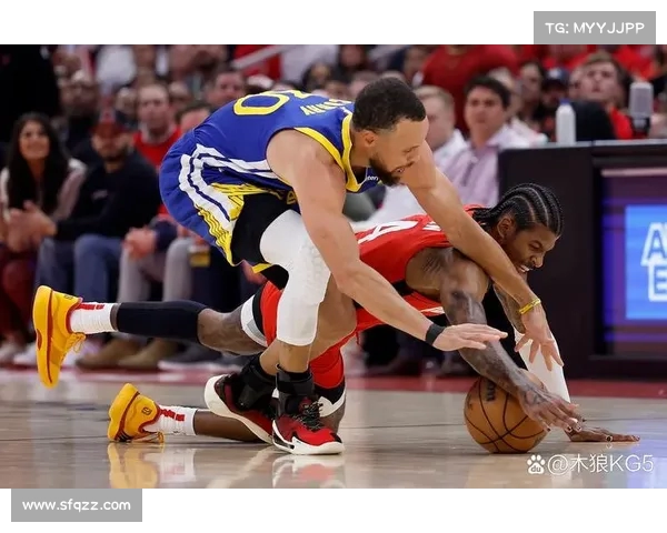 勇士队三分火力全开，逆转胜利