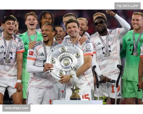 德甲赛季高潮迭起，谁能捧起最后的奖杯？