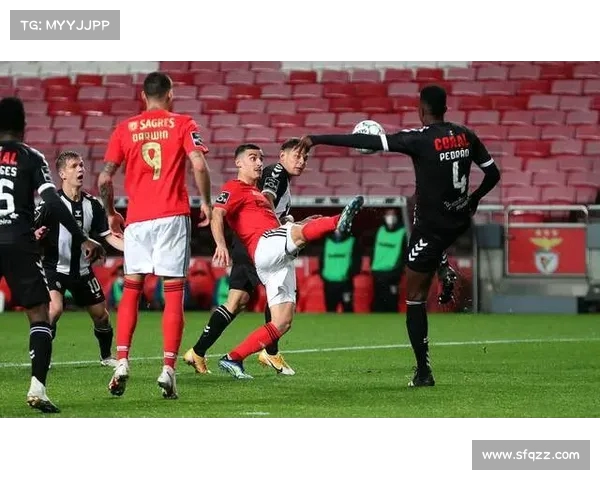 欧冠小组赛爆冷盘点：哪些强队出师不利？