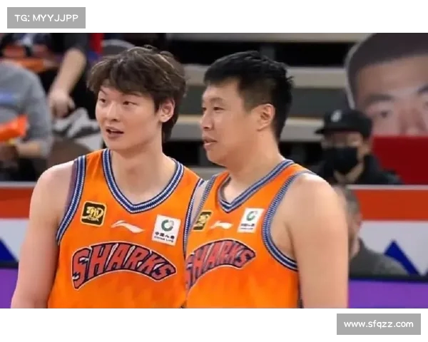 生日快乐，闫鹏飞！上海男篮球员迎来，祝福与期待同行(cba上海队任鹏鹏)