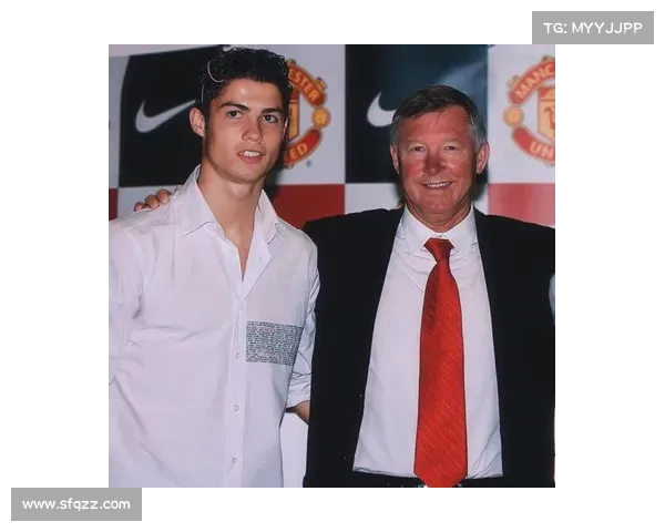 足球界的传奇:杜兰特眼中的C罗与GOAT之争解析(杜兰特c罗照片) 足球界的传奇:杜兰特眼中的C罗与GOAT之争解析(杜兰特c罗照片)