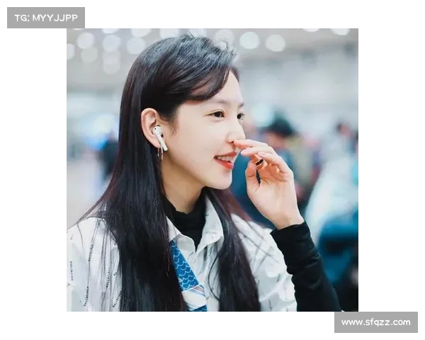 云南高考前颜值最高女生，手上戒指闪耀，颜值与气质并存